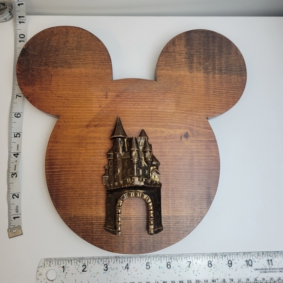 Mickey head plaque Disney Castle - Picture 7 of 9